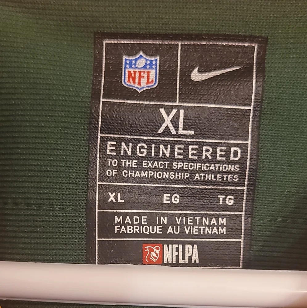 #10 Jordan Love Nike Boy's Home Game Jersey - Picture 5 of 6